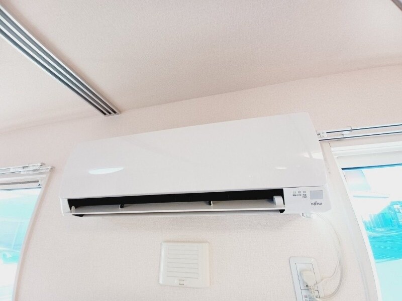 物件内観写真16　(同物件別室反転写真)