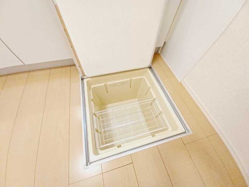 物件内観写真19　(同物件別室反転写真)