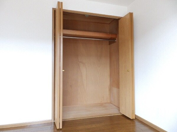 収納(同型参考写真)