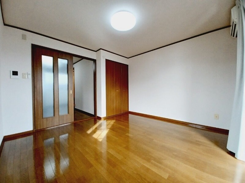 物件内観写真8　(同型別部屋写真)