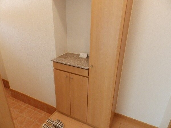 その他(別部屋同型タイプ写真です。)