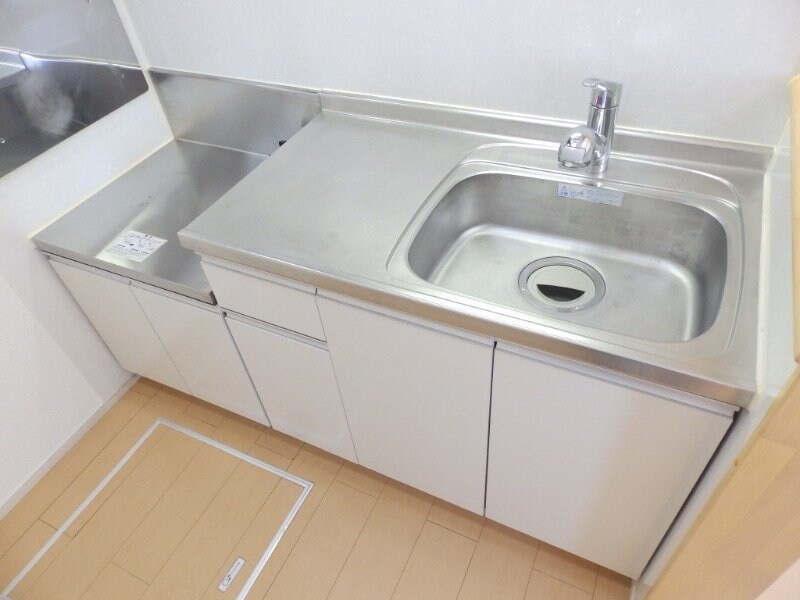 物件内観写真7　(同物件別室の写真です)