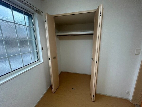 収納(同物件別室の写真です)