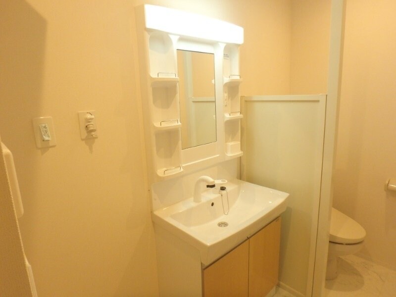 物件内観写真9　(同タイプの部屋写真です)