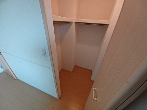 収納(同物件別部屋のお写真です。)