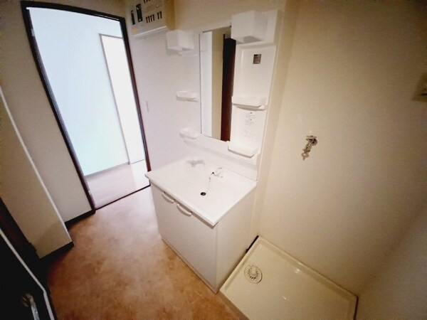 洗面所(同物件別部屋のお写真です。)