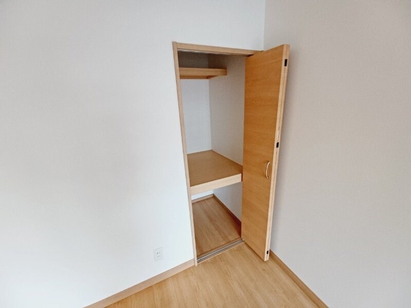 物件内観写真13　(同じ物件、別部屋の写真です。)