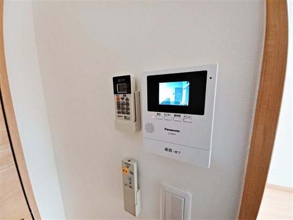 セキュリティ(同じ物件、別部屋の写真です。)