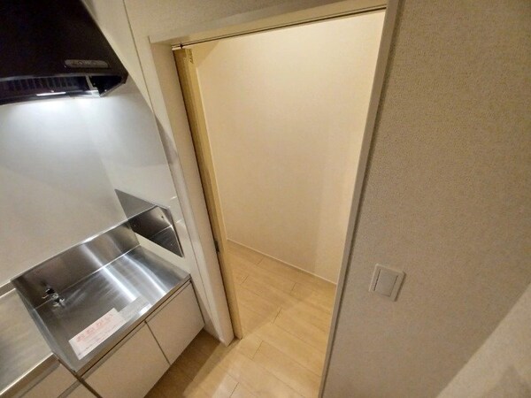 収納(同型参考写真)