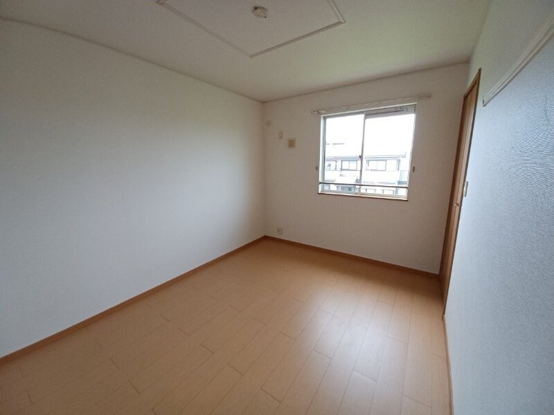 物件内観写真12　(同型別室のお写真です)