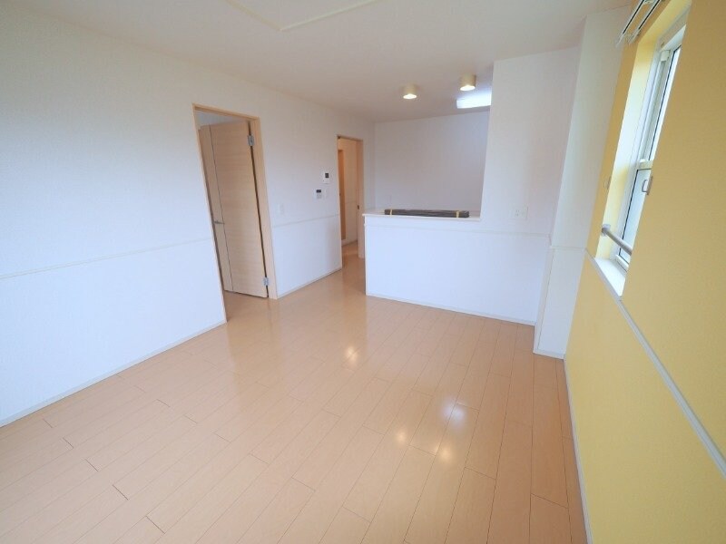 物件内観写真6　(同型別室のお写真です)