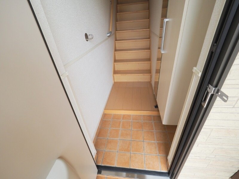 物件内観写真18　(同型別室のお写真です)