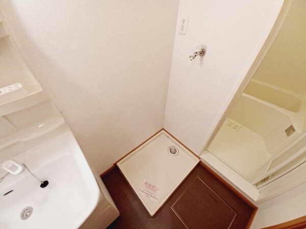 洗面所(同型参考写真)