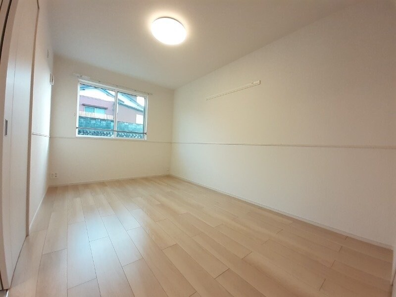 物件内観写真10　(同型別室のお写真です)