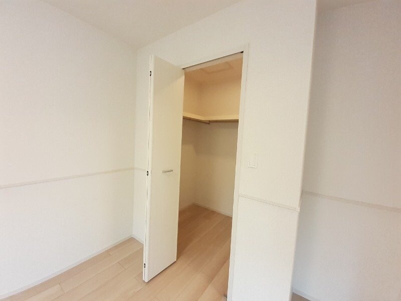 物件内観写真14　(同型別室のお写真です)