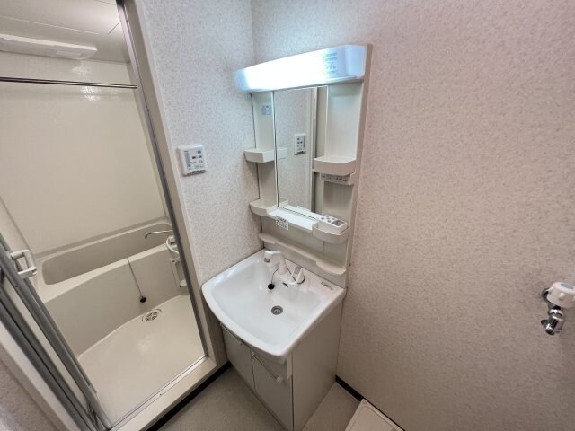 物件内観写真8　(※同物件別部屋のお写真です。)