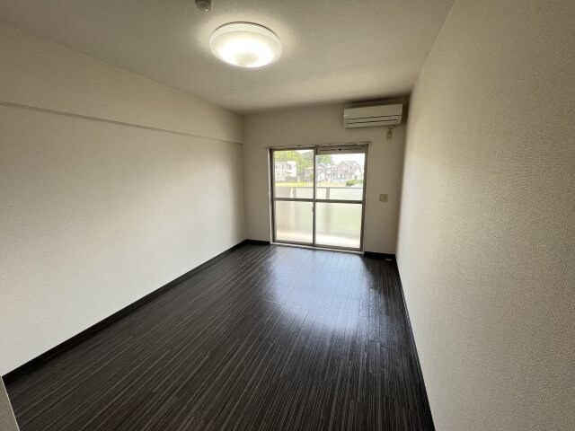 物件内観写真11　(※同物件別部屋のお写真です。)