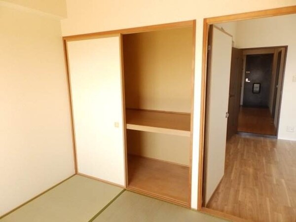 収納(同物件別室の写真です)
