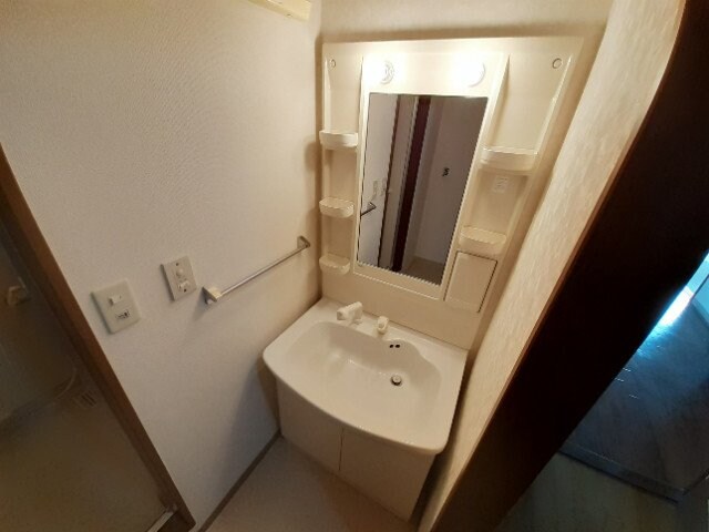 物件内観写真12　(同物件別室画像)