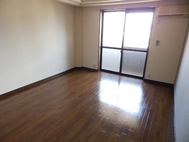 物件内観写真9　(別部屋反転タイプ写真です。)