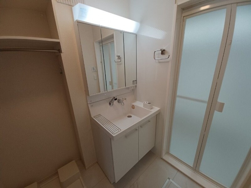 物件内観写真10　(同型反転参考写真)