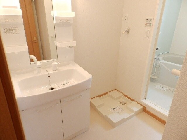 物件内観写真10　(別部屋同型タイプ写真です。)