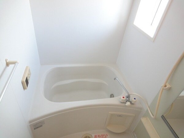 バス／シャワールーム等(同型反転タイプのお写真です)