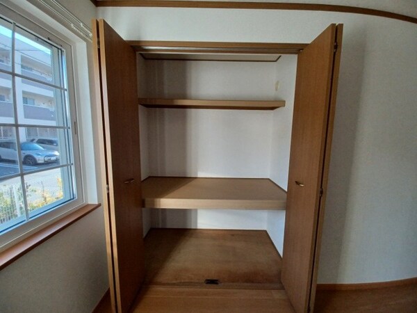 収納(同物件別部屋写真)