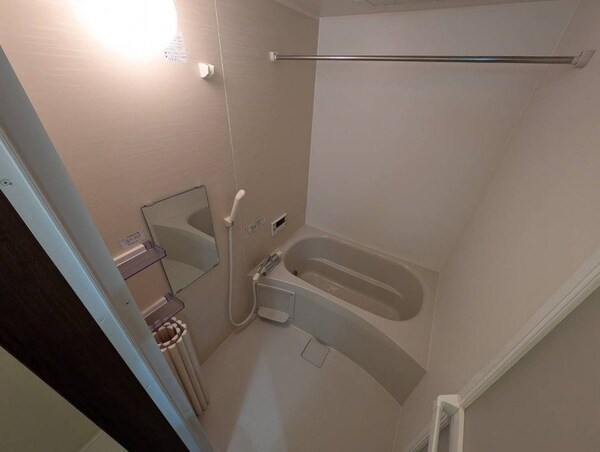 バス／シャワールーム等(別部屋の写真です)