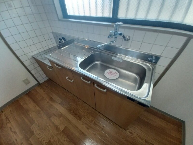 物件内観写真6　(同建物の別部屋写真です)