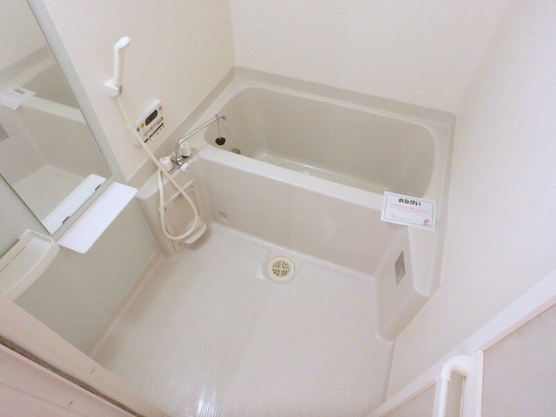 物件内観写真8　(同タイプの部屋写真です)