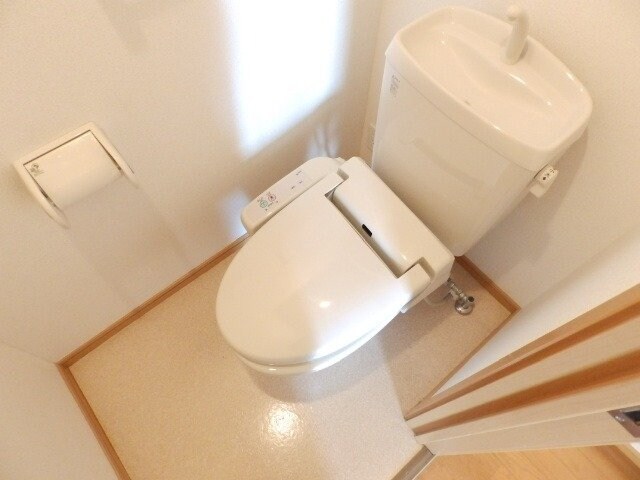 物件内観写真10　(同タイプの部屋写真です)