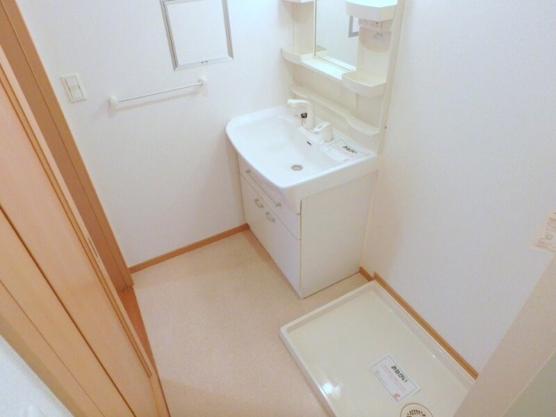 物件内観写真18　(同タイプの部屋写真です)