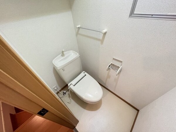 トイレ(別部屋参考写真です)