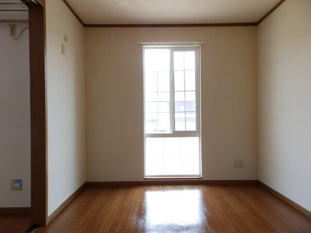 物件内観写真19　(同建物の別部屋写真です)