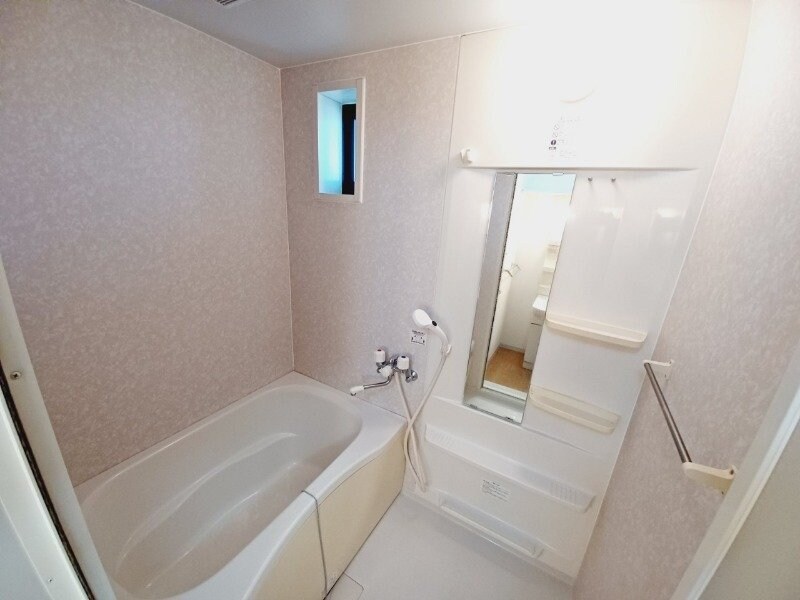 物件内観写真16　(同型参考写真)