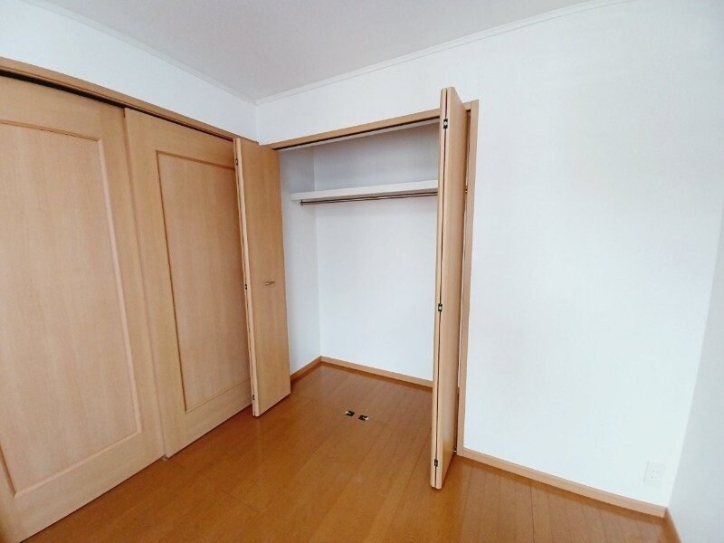 物件内観写真19　(同タイプ反転写真)