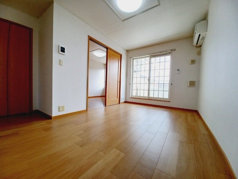 物件内観写真7　(同型反転参考写真)