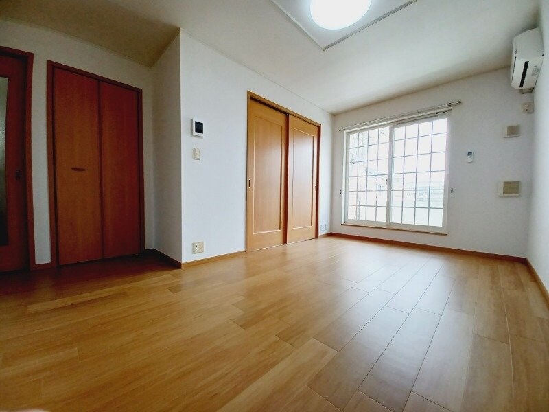 物件内観写真13　(同型反転参考写真)