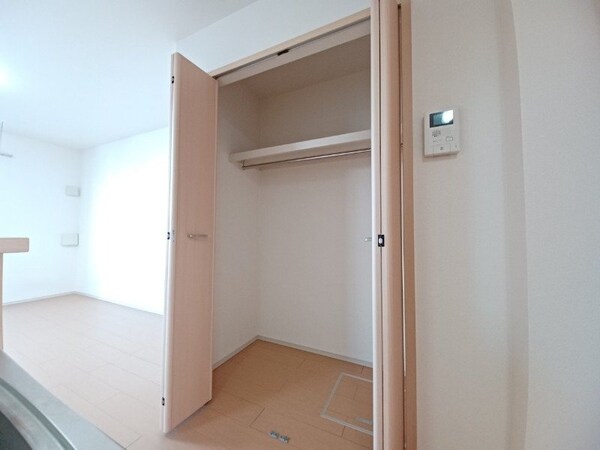 収納(同タイプの部屋写真です)