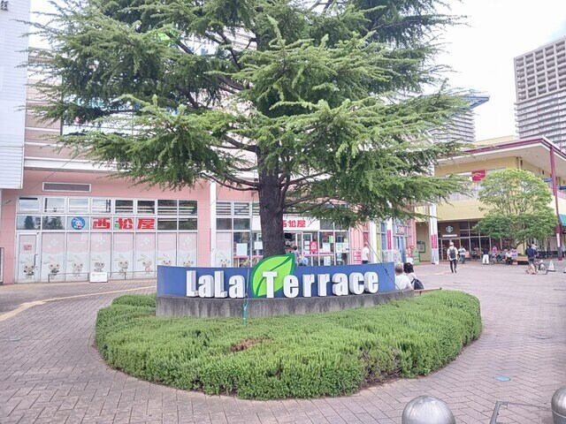 物件外観写真3　(LaLaテラス南千住まで1040m)