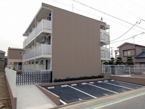 レオパレスリバーサイド西水元Ⅱ外観写真