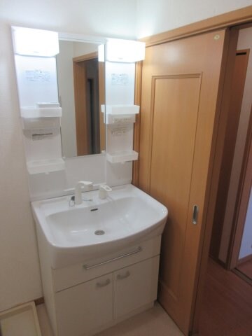 物件内観写真8　(※同タイプ別号室)