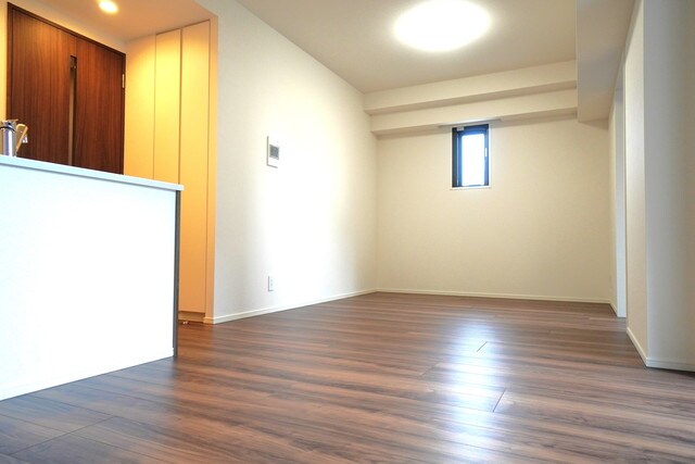 物件内観写真2　(※写真は同タイプ住戸です。)