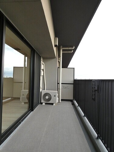 物件内観写真12　(バルコニー　内装済　内装済)