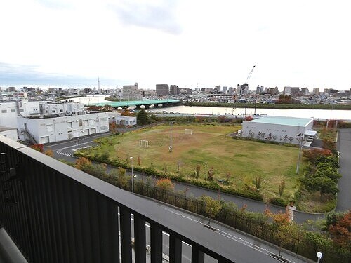 物件内観写真13　(バルコニーからの眺望)