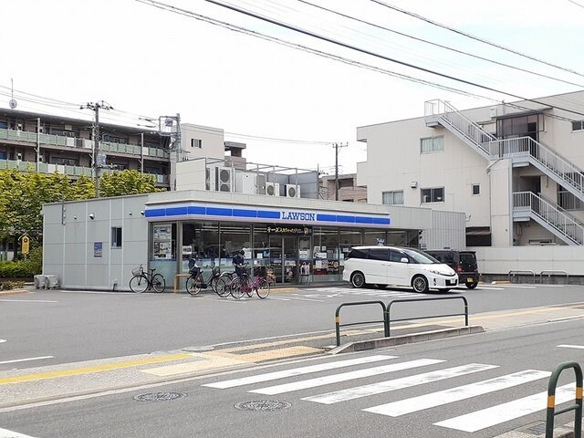 物件外観写真3　(ローソンまで443m)