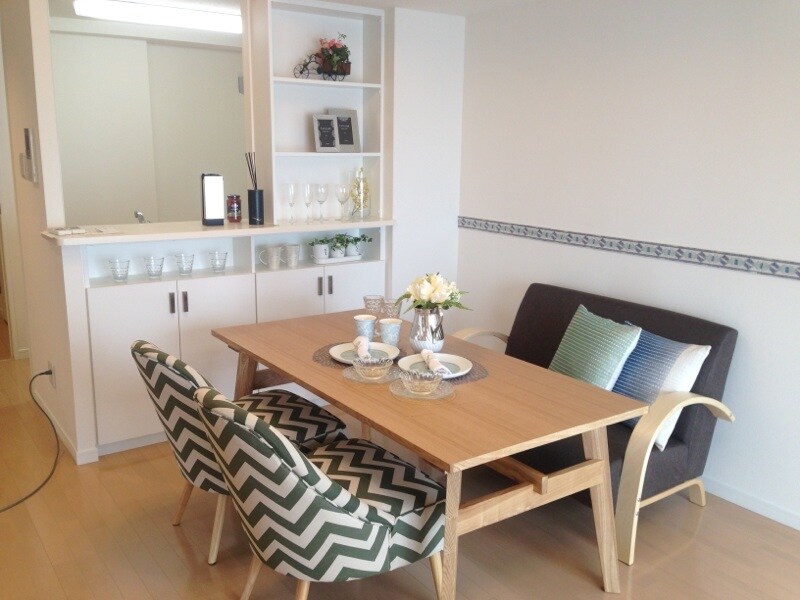 物件内観写真2　(カラー参照※参考写真)