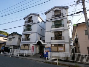ハイネス五条外観写真