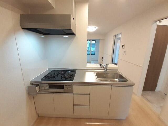 物件内観写真10　(お料理しやすいキッチンです)